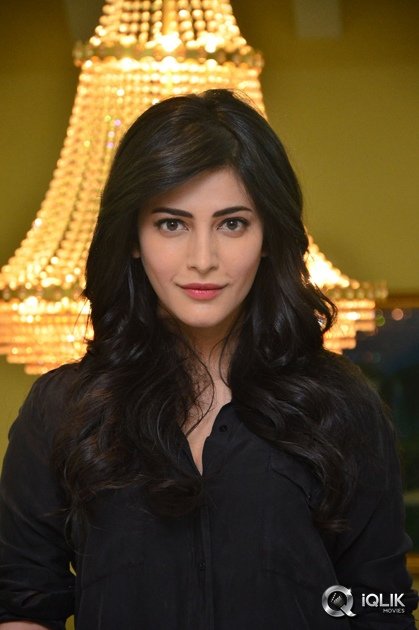Shruti-Haasan-Interview-About-Premam-Movie